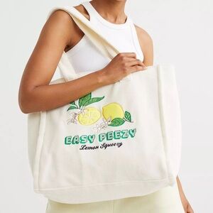 H&M - Cute beach bag